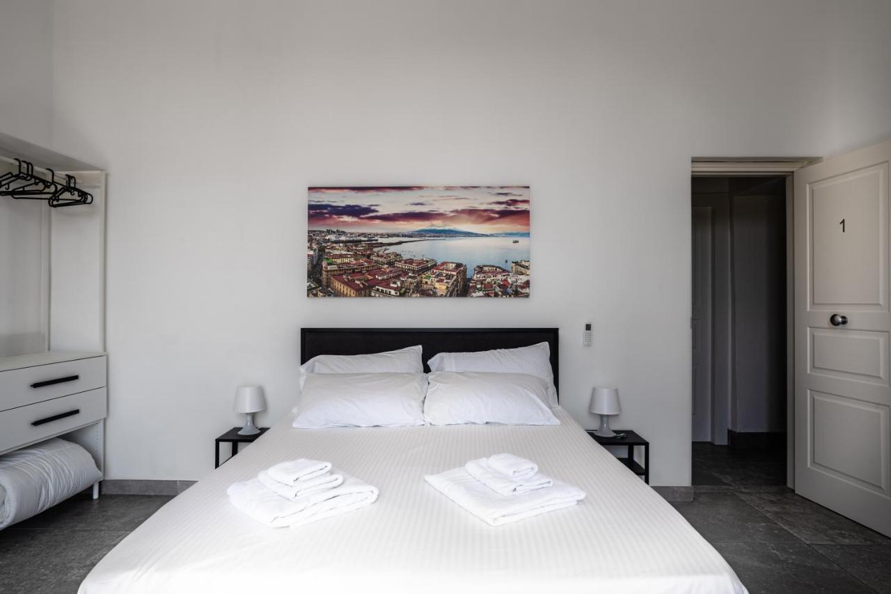 La Bella Vita Luxury Apartament And Travel Solution Napoli Eksteriør billede