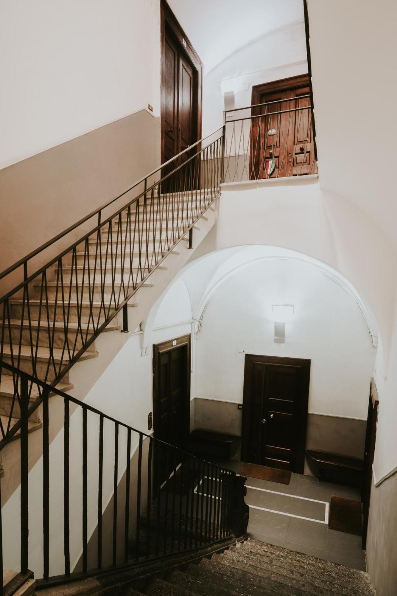 La Bella Vita Luxury Apartament And Travel Solution Napoli Eksteriør billede