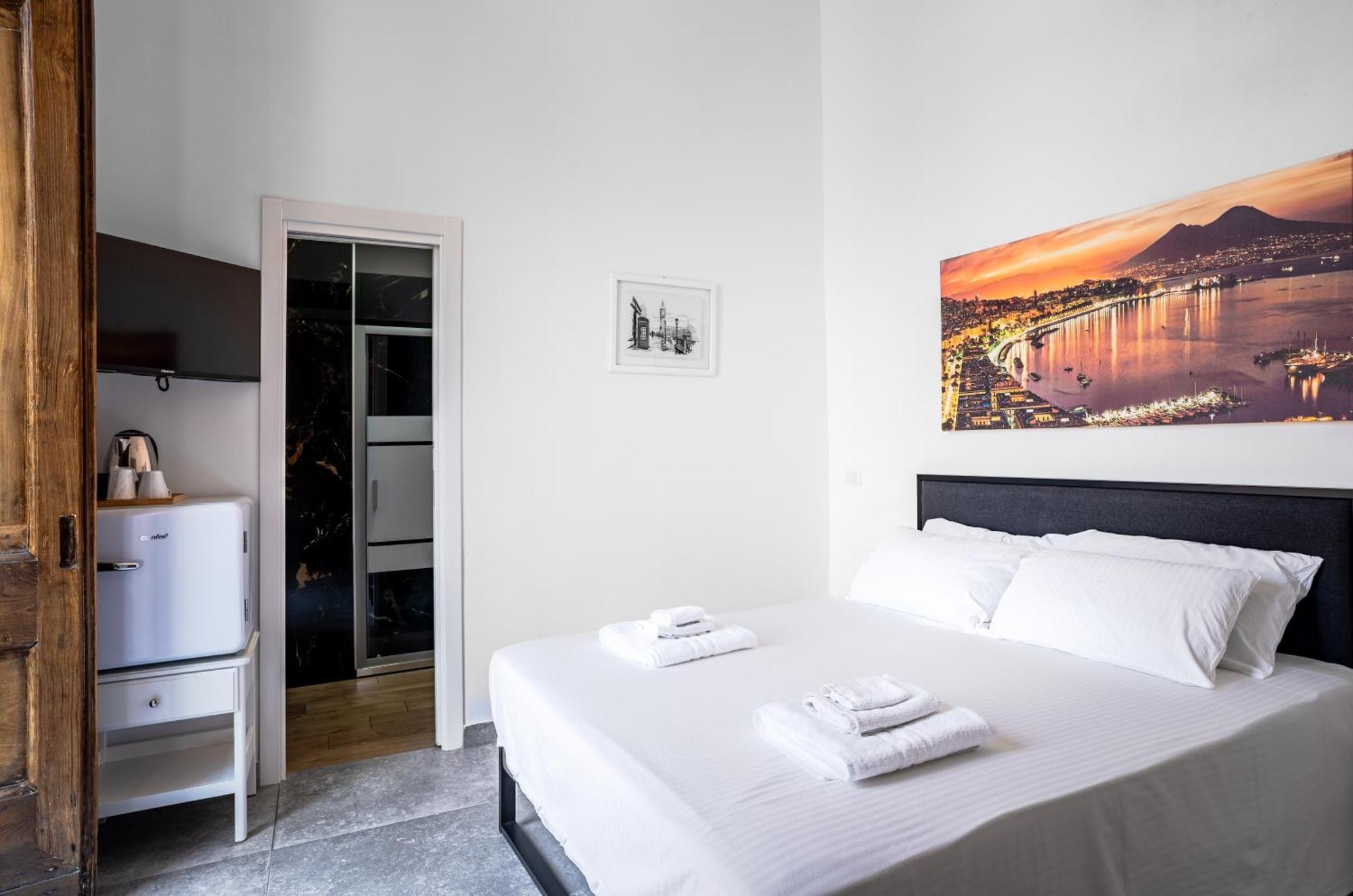 La Bella Vita Luxury Apartament And Travel Solution Napoli Eksteriør billede
