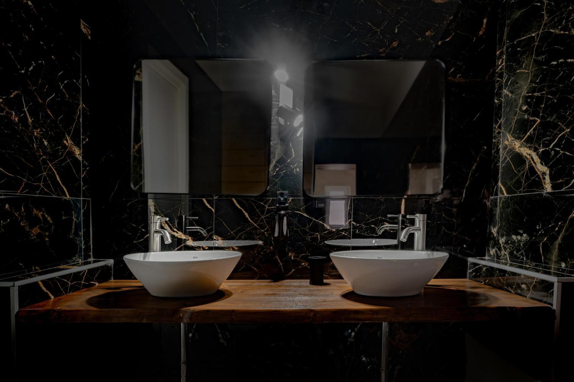 La Bella Vita Luxury Apartament And Travel Solution Napoli Eksteriør billede